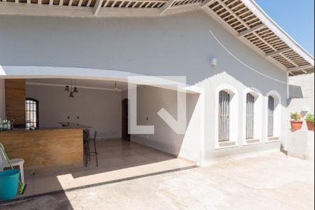 Casa para alugar com 313m², 3 quartos e 3 vagas Casa para alugar com 313m², 3 quartos e 3 vagasEspaço Gourmet