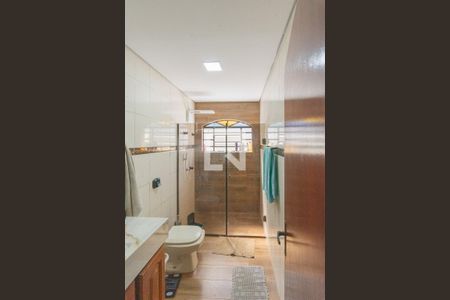 Casa para alugar com 313m², 3 quartos e 3 vagas Casa para alugar com 313m², 3 quartos e 3 vagasBanheiro