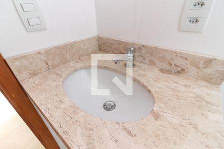 Casa à venda com 90m², 2 quartos e 3 vagasBanheiro da Suíte 1