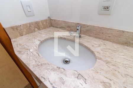 Casa à venda com 90m², 2 quartos e 3 vagasBanheiro da Suíte 2