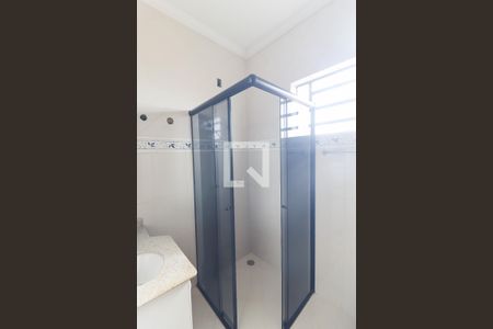 Casa à venda com 234m², 4 quartos e 4 vagas Casa à venda com 234m², 4 quartos e 4 vagasBanheiro