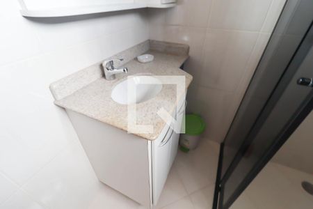 Casa à venda com 234m², 4 quartos e 4 vagas Casa à venda com 234m², 4 quartos e 4 vagasBanheiro