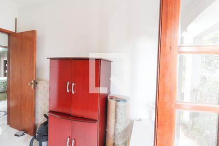 Casa à venda com 234m², 4 quartos e 4 vagas Casa à venda com 234m², 4 quartos e 4 vagasQuarto