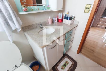 Casa à venda com 234m², 4 quartos e 4 vagas Casa à venda com 234m², 4 quartos e 4 vagasBanheiro