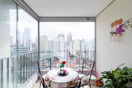Apartamento à venda com 70m², 3 quartos e 1 vaga Apartamento à venda com 70m², 3 quartos e 1 vagaVaranda da Sala