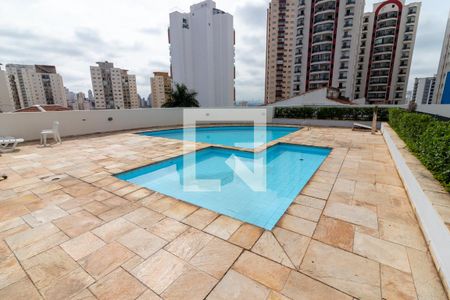 Apartamento à venda com 70m², 3 quartos e 1 vaga Apartamento à venda com 70m², 3 quartos e 1 vagaÁrea comum - Piscina