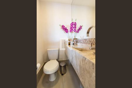 Apartamento à venda com 140m², 3 quartos e 2 vagas Apartamento à venda com 140m², 3 quartos e 2 vagasLavabo