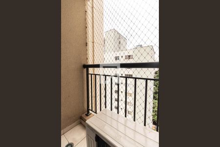 Apartamento à venda com 140m², 3 quartos e 2 vagas Apartamento à venda com 140m², 3 quartos e 2 vagasVaranda