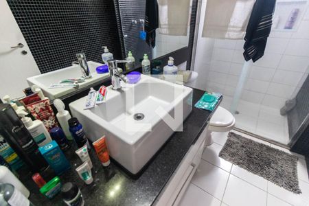 Apartamento à venda com 140m², 3 quartos e 2 vagas Apartamento à venda com 140m², 3 quartos e 2 vagasSuíte