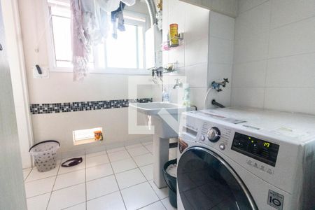 Apartamento à venda com 140m², 3 quartos e 2 vagas Apartamento à venda com 140m², 3 quartos e 2 vagasÁrea de serviço