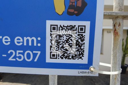 Casa à venda com 300m², 3 quartos e 3 vagasLHSW-610