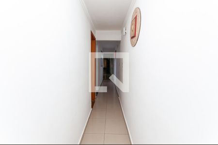Casa à venda com 143m², 3 quartos e 2 vagas Casa à venda com 143m², 3 quartos e 2 vagasCorredor