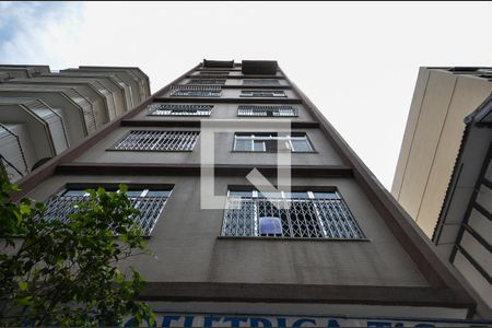 Apartamento à venda com 86m², 4 quartos e sem vaga Apartamento à venda com 86m², 4 quartos e sem vagaFachada