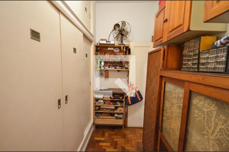 Apartamento à venda com 86m², 4 quartos e sem vaga Apartamento à venda com 86m², 4 quartos e sem vagaQuarto de Serviço