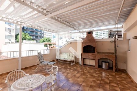 Casa à venda com 250m², 4 quartos e 2 vagasVaranda gourmet
