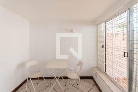 Casa à venda com 250m², 4 quartos e 2 vagasSala terceiro andar