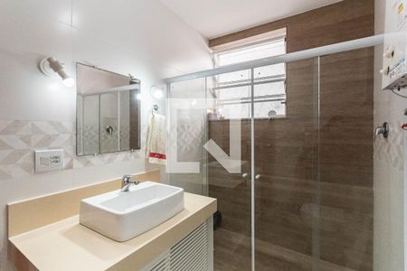 Casa à venda com 250m², 4 quartos e 2 vagasBanheiro