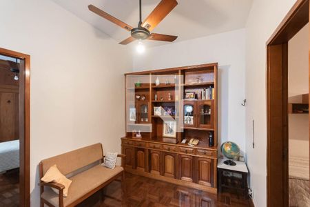 Casa à venda com 250m², 4 quartos e 2 vagasSala segundo andar