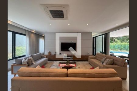 Casa de condomínio à venda com 350m², 3 quartos e 4 vagas Casa de condomínio à venda com 350m², 3 quartos e 4 vagasFoto 02