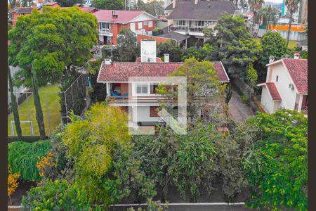 Casa à venda com 328m², 3 quartos e 6 vagas Casa à venda com 328m², 3 quartos e 6 vagasFachada