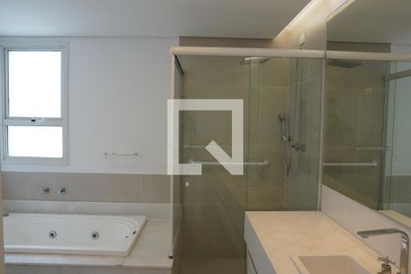 Apartamento à venda com 532m², 6 quartos e 5 vagasBanheiro da Suite 5