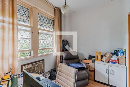 Casa à venda com 250m², 4 quartos e 5 vagas Casa à venda com 250m², 4 quartos e 5 vagasQuarto 1