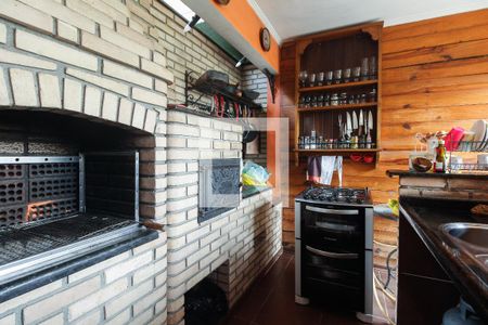 Casa à venda com 300m², 1 quarto e 10 vagas Casa à venda com 300m², 1 quarto e 10 vagasCozinha e Área da Churrasqueira