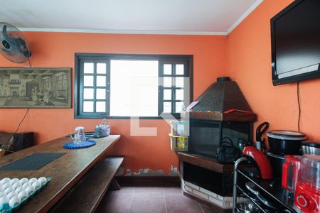 Casa à venda com 300m², 1 quarto e 10 vagas Casa à venda com 300m², 1 quarto e 10 vagasCozinha e Área da Churrasqueira