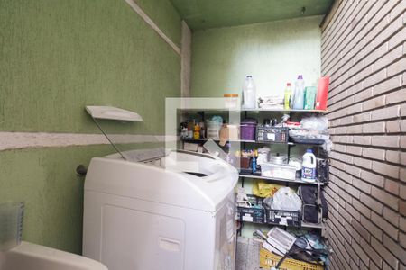 Casa à venda com 300m², 1 quarto e 10 vagas Casa à venda com 300m², 1 quarto e 10 vagasÁrea de Serviço