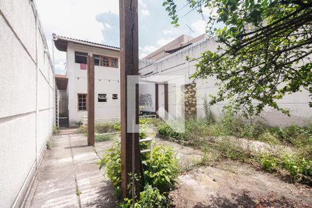 Casa à venda com 300m², 1 quarto e 10 vagas Casa à venda com 300m², 1 quarto e 10 vagasQuintal