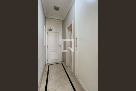 Casa de condomínio à venda com 500m², 4 quartos e 4 vagasDespensa