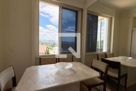 Casa de condomínio à venda com 500m², 4 quartos e 4 vagasCopa