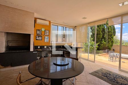 Casa de condomínio à venda com 500m², 4 quartos e 4 vagasChurrasqueira