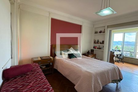 Casa de condomínio à venda com 500m², 4 quartos e 4 vagasSuíte 1