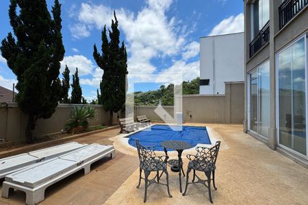 Casa de condomínio à venda com 500m², 4 quartos e 4 vagasPiscina