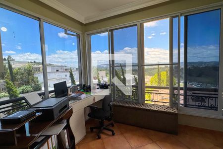 Casa de condomínio à venda com 500m², 4 quartos e 4 vagassacada da Suíte 1