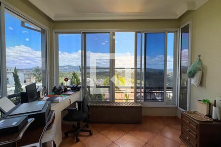 Casa de condomínio à venda com 500m², 4 quartos e 4 vagassacada da Suíte 1