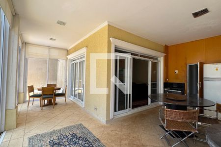 Casa de condomínio à venda com 500m², 4 quartos e 4 vagasChurrasqueira