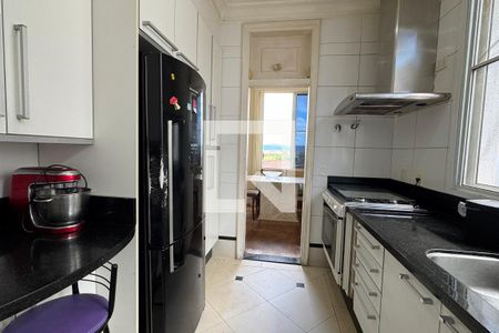 Casa de condomínio à venda com 500m², 4 quartos e 4 vagasCozinha