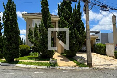 Casa de condomínio à venda com 500m², 4 quartos e 4 vagasFachada