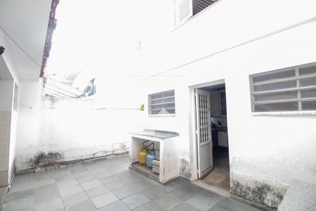 Casa à venda com 140m², 3 quartos e 2 vagas Casa à venda com 140m², 3 quartos e 2 vagasQuintal