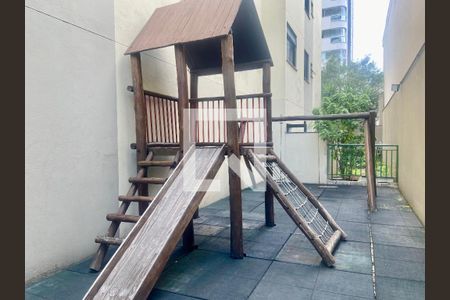 Apartamento à venda com 37m², 1 quarto e 1 vaga Apartamento à venda com 37m², 1 quarto e 1 vagaPlayground