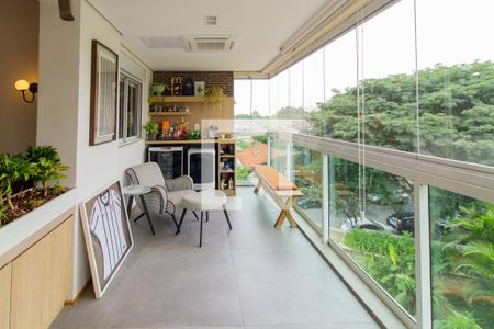 Apartamento à venda com 129m², 4 quartos e 2 vagas Apartamento à venda com 129m², 4 quartos e 2 vagasVista da Varanda