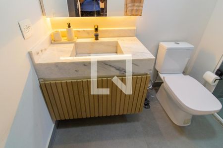 Apartamento à venda com 129m², 4 quartos e 2 vagas Apartamento à venda com 129m², 4 quartos e 2 vagasBanheiro da Suíte 1