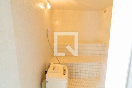 Apartamento à venda com 129m², 4 quartos e 2 vagas Apartamento à venda com 129m², 4 quartos e 2 vagasSauna