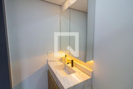 Apartamento à venda com 129m², 4 quartos e 2 vagas Apartamento à venda com 129m², 4 quartos e 2 vagasBanheiro da Suíte 1