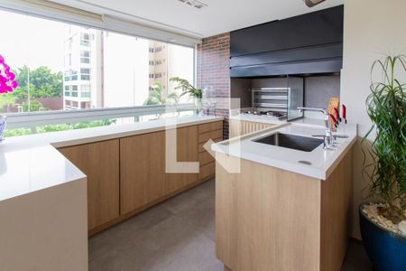 Apartamento à venda com 129m², 4 quartos e 2 vagas Apartamento à venda com 129m², 4 quartos e 2 vagasVaranda