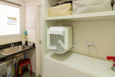 Apartamento à venda com 129m², 4 quartos e 2 vagas Apartamento à venda com 129m², 4 quartos e 2 vagasÁrea de Serviço