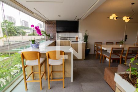 Apartamento à venda com 129m², 4 quartos e 2 vagas Apartamento à venda com 129m², 4 quartos e 2 vagasVaranda