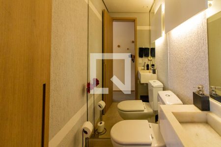 Apartamento à venda com 129m², 4 quartos e 2 vagas Apartamento à venda com 129m², 4 quartos e 2 vagasLavabo